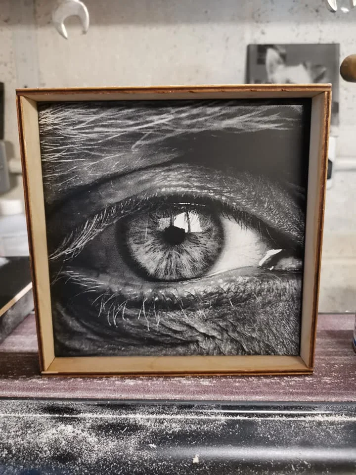 laser mark photo on ceramic